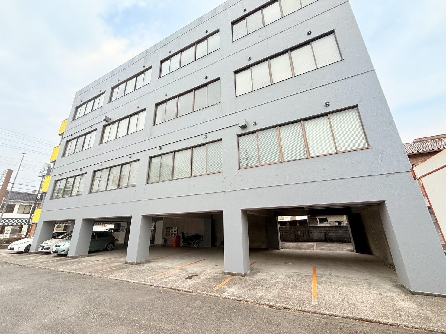 静岡本店の写真